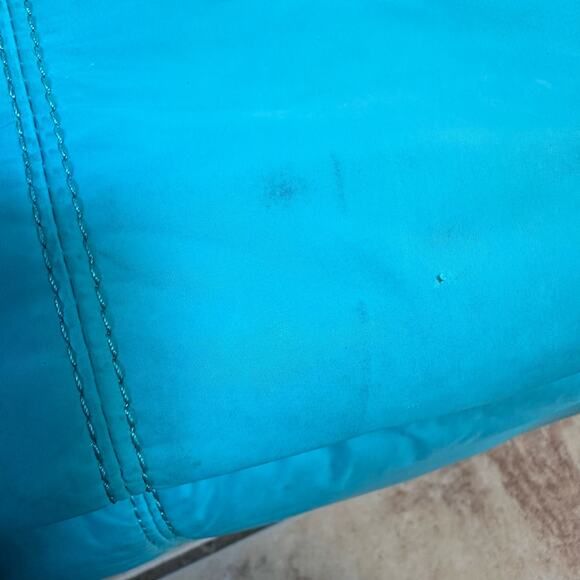 Lululemon Quilted Duffle Bag With Shoulder Strap Turquoise Weekender‎ - Picture 9 of 16